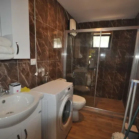 Meteor Villa